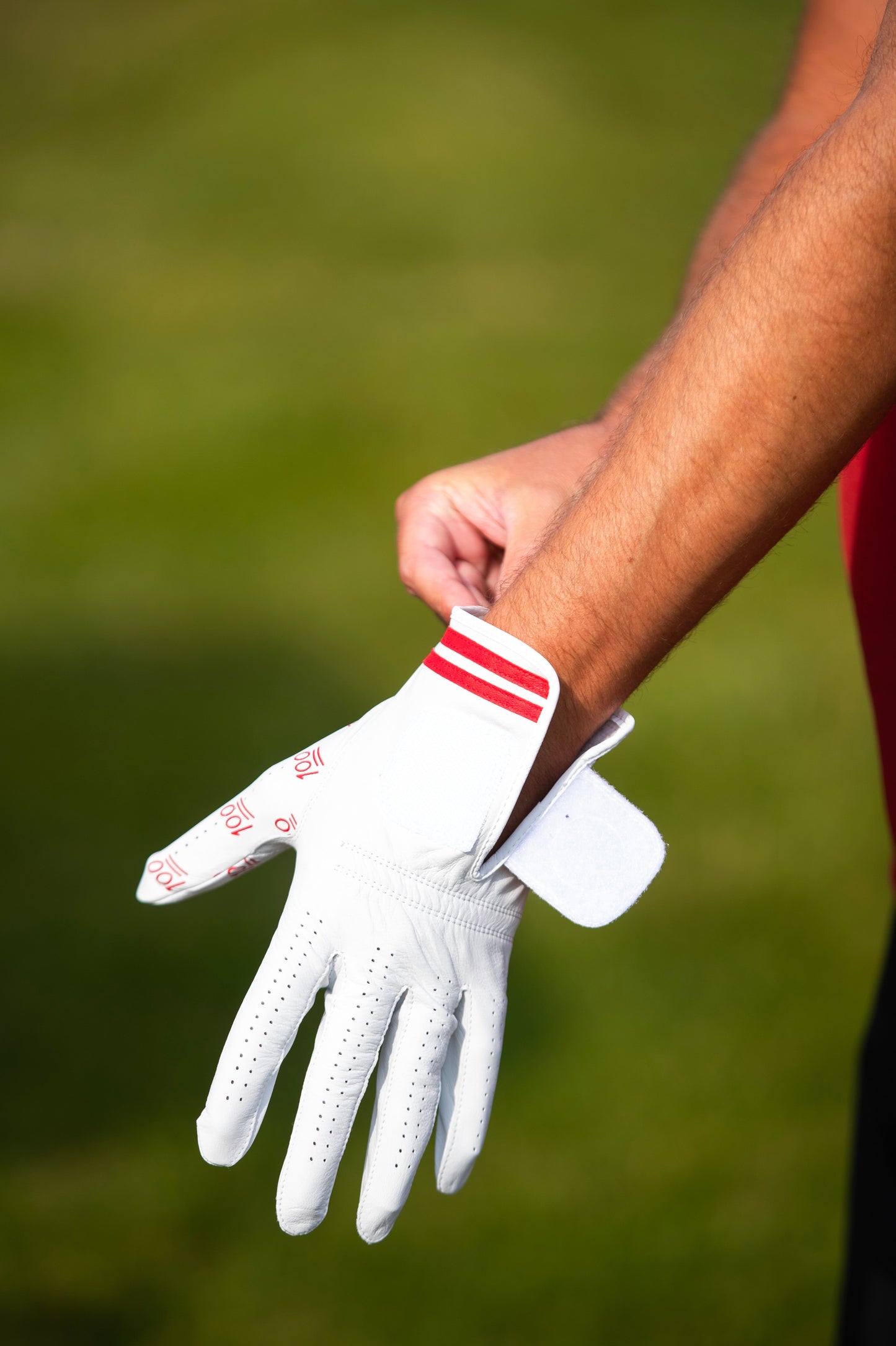 "Keep It 💯" Golf Glove