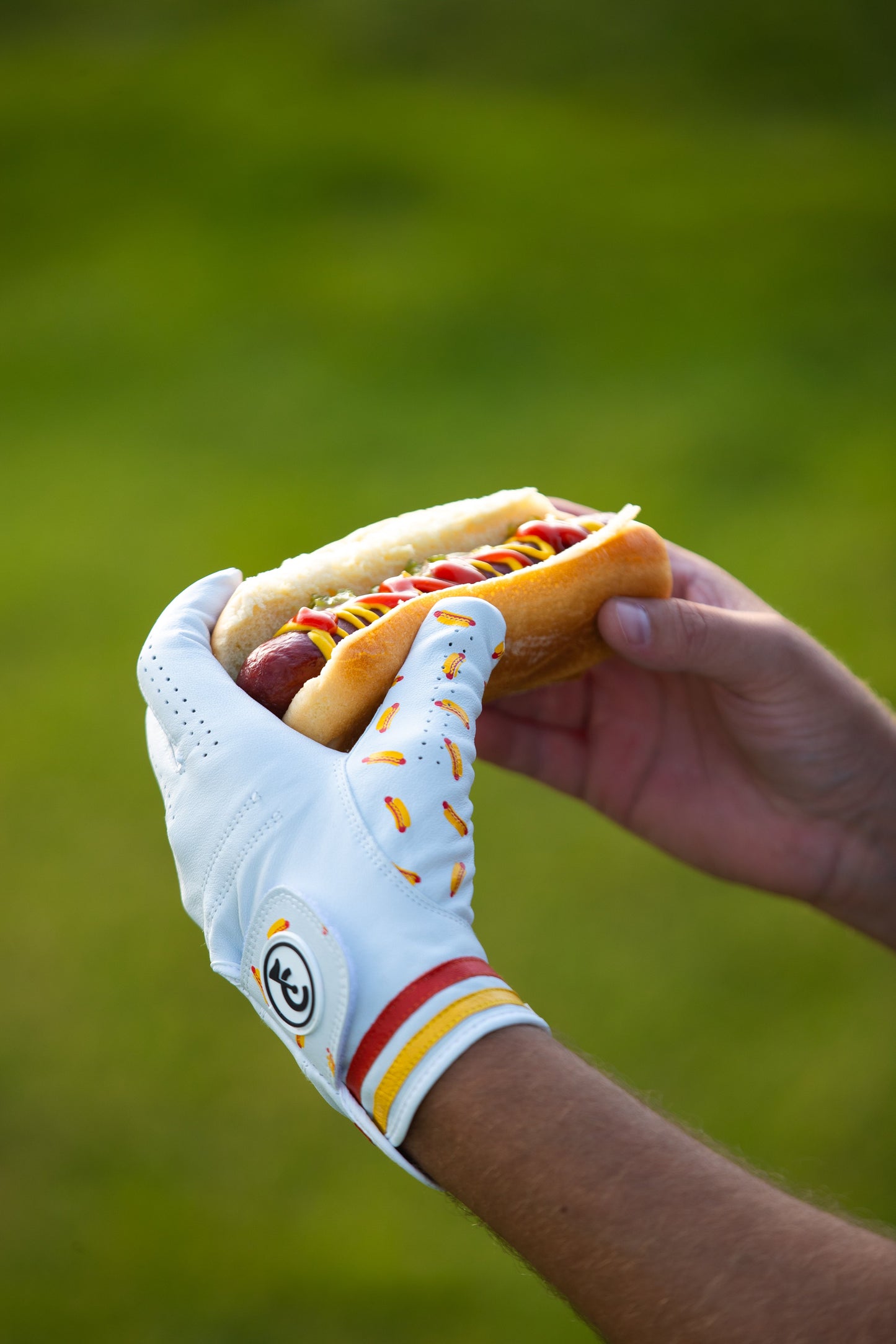 "Hot Dog" Golf Glove